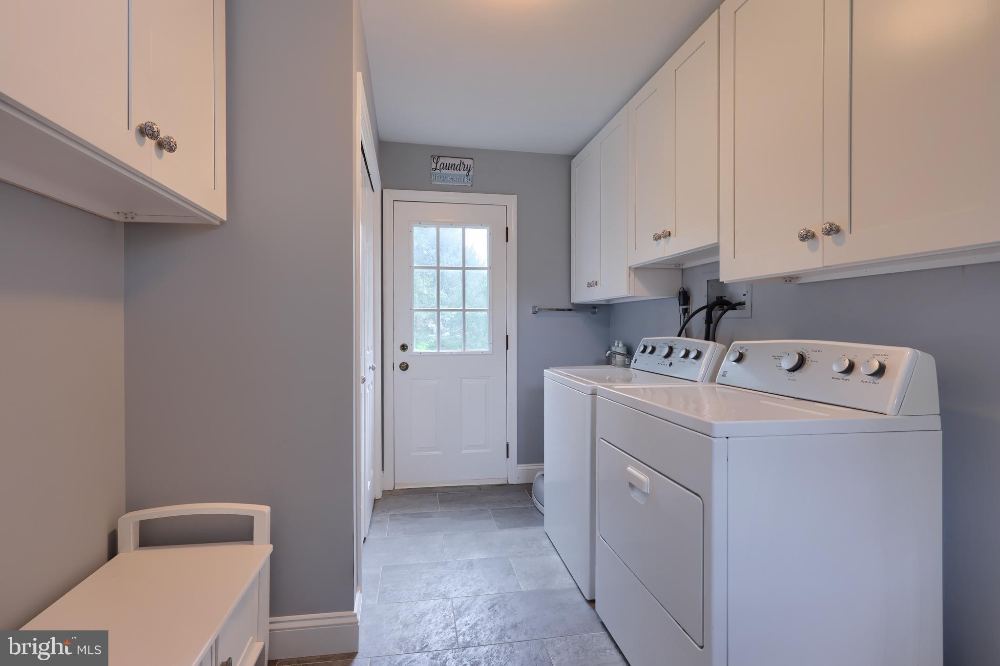 5 Clover Court Lititz, PA 17543 - Photo 22 of 52 FIRST FLOOR LAUNDRY
