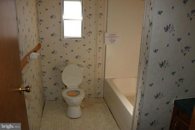 251 Neil Road Shippensburg, PA 17257 - Photo 12 of 19 Bath