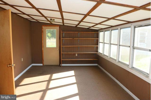 251 Neil Road Shippensburg, PA 17257 - Photo 14 of 19 Interior (General)