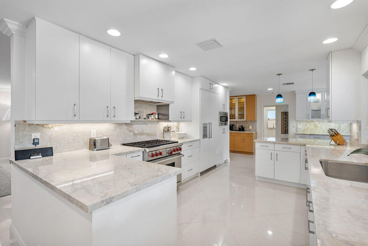 1810 Sabal Palm Drive Boca Raton, FL 33432 - Photo 11 of 37 1810_Sabal_Palm_Drive_15