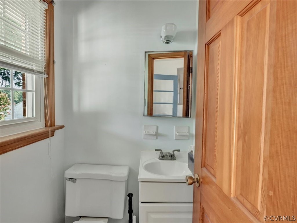 3801 Foxglove Road North Chesterfield, VA 23235 - Photo 18 of 25 Gallery Image 18