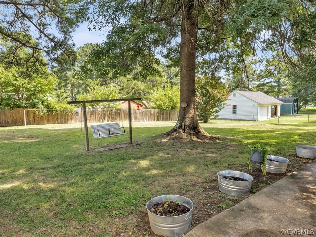 3801 Foxglove Road North Chesterfield, VA 23235 - Photo 21 of 25 Gallery Image 21
