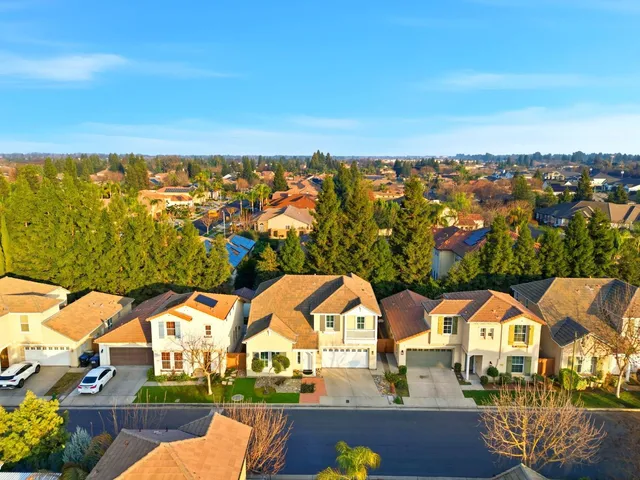 $505,000 | 1534 North Pisa Street, Visalia, CA 93291