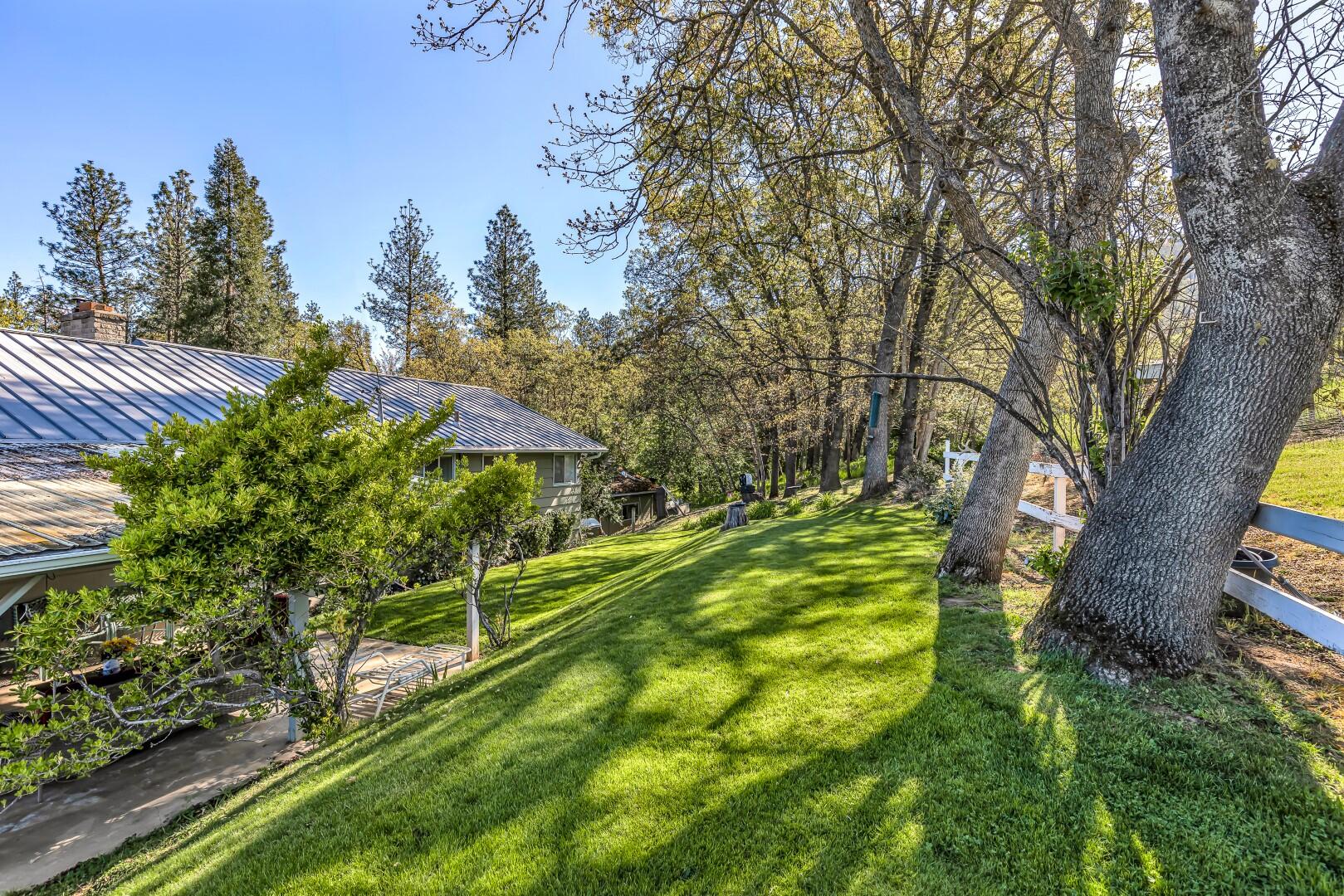 7681 Rapp Lane Talent, OR 97540 - Photo 32 of 35 9R9A7233