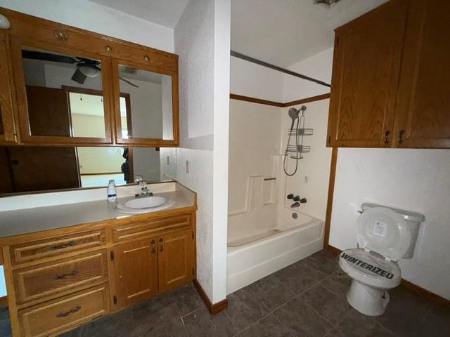 311 Shore Loop Bellevue, TX 76228 - Photo 11 of 15 Gallery Image 11