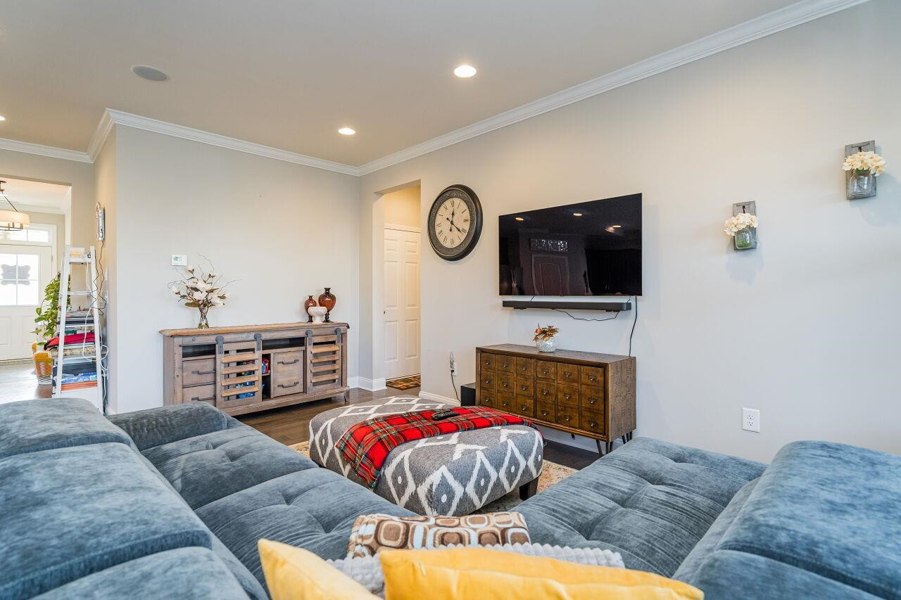 205 Kentigern Drive Raleigh, NC 27606 - Photo 6 of 34 Photo 6