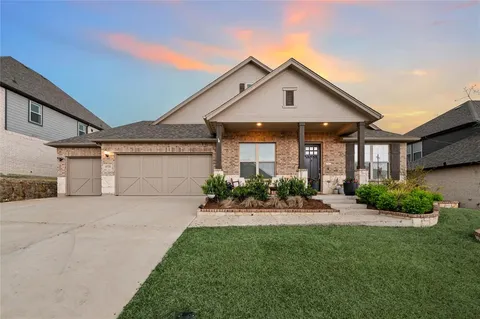 $733,800 | 11721 Bull Creek Drive, Argyle, TX 76226
