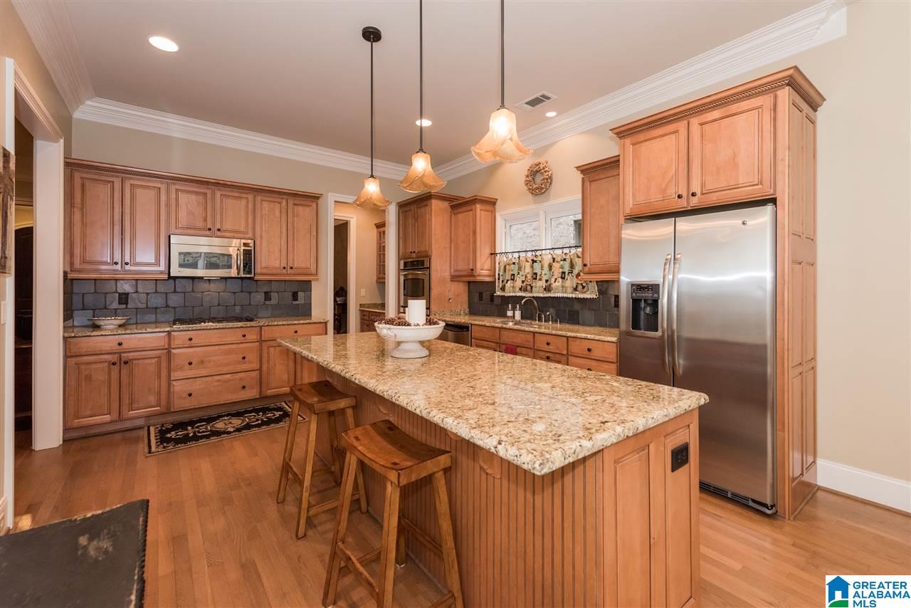 1653 Warren Lane Birmingham, AL 35243 - Photo 3 of 32