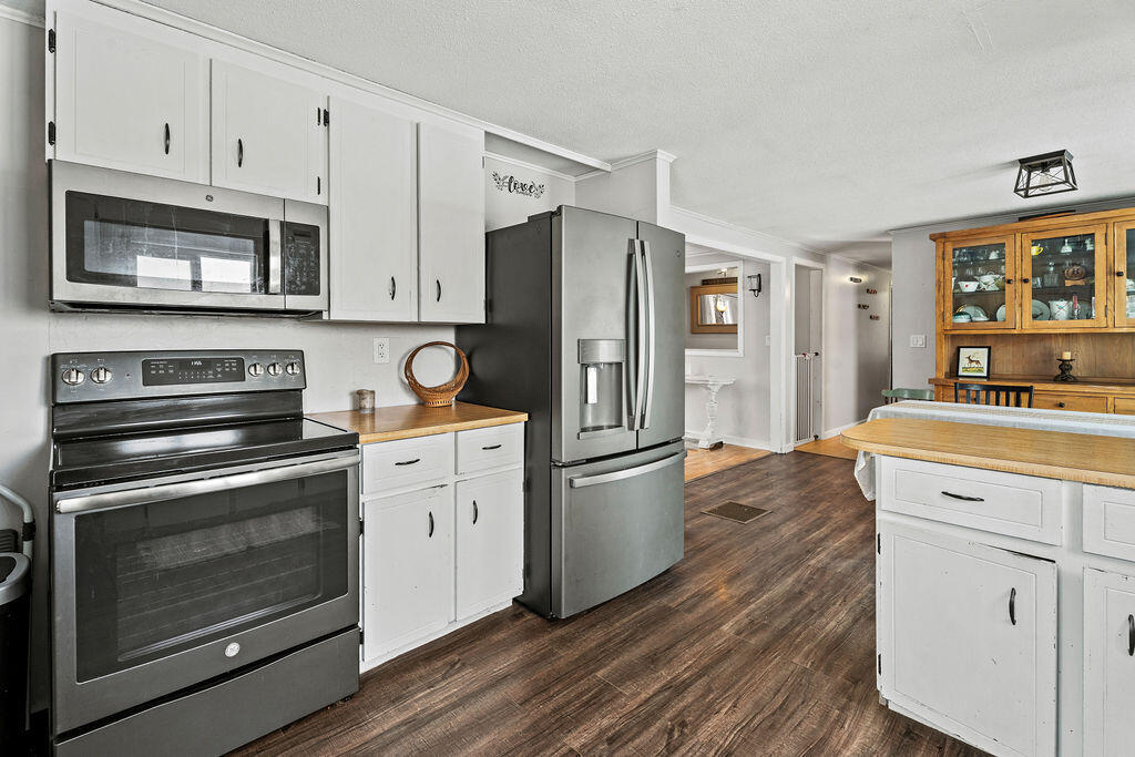 611 Horseback Road Carmel, ME 04419 - Photo 17 of 45 IMG_3500