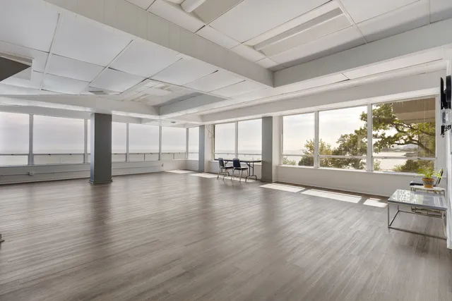 $135,000 | 6301 North Sheridan Road, Unit 3A, Chicago, IL 60660