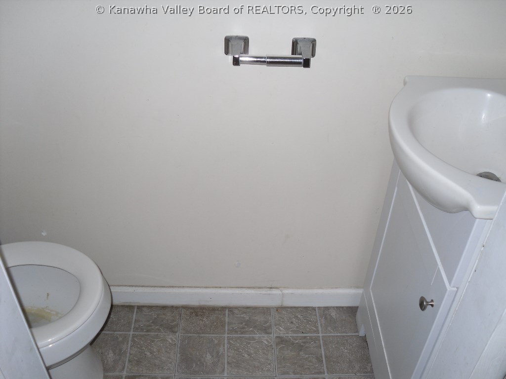 125 Robin Road Nitro, WV 25143 - Photo 9 of 12 Gallery Image 9