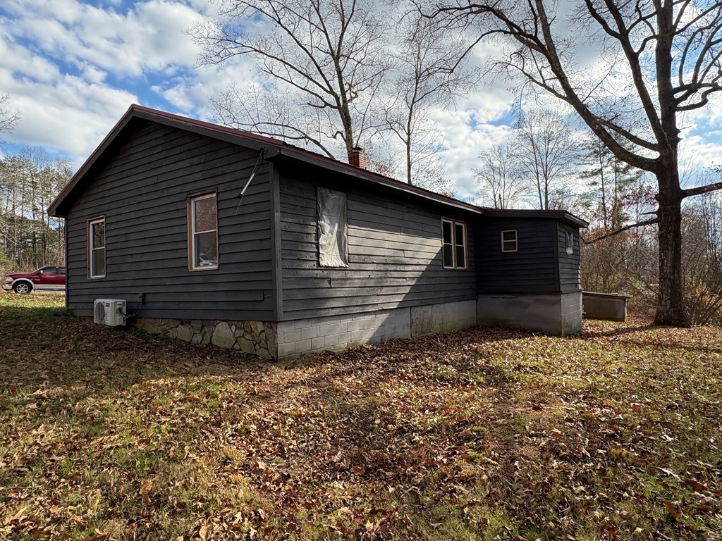 62 Pleasant Hill Road Murphy, NC 28906 - Photo 25 of 28 a view of a house with a yard