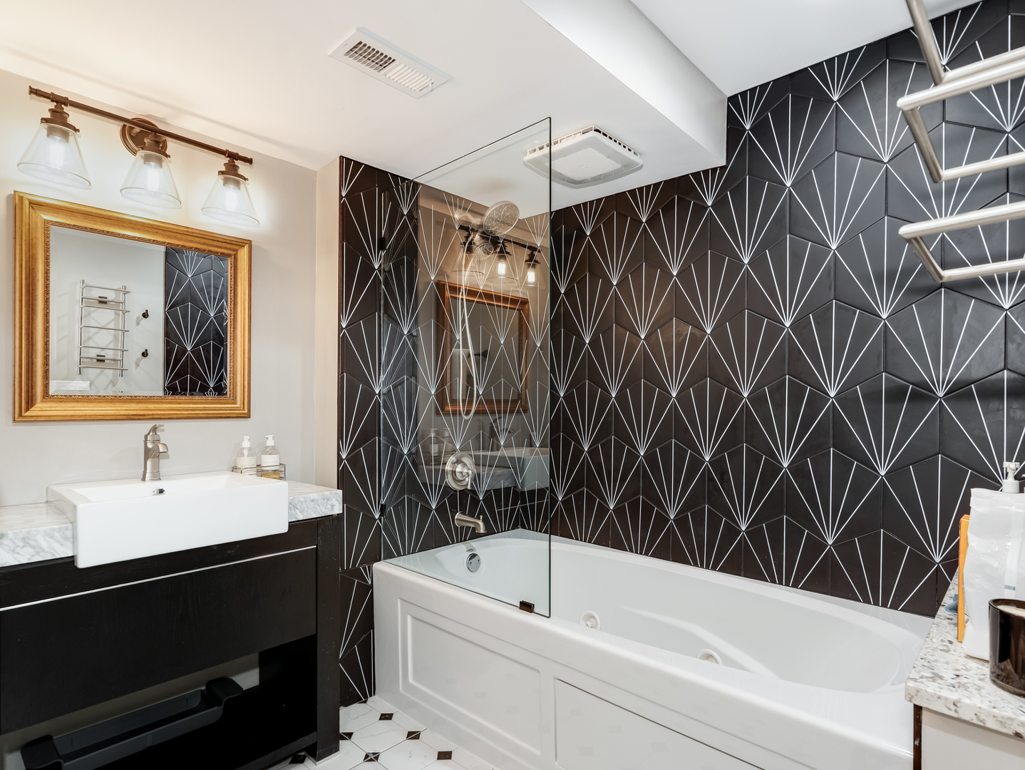 707 Long Ridge Trail Minooka, IL 60447 - Photo 34 of 39 a bathroom with a bathtub and a sink