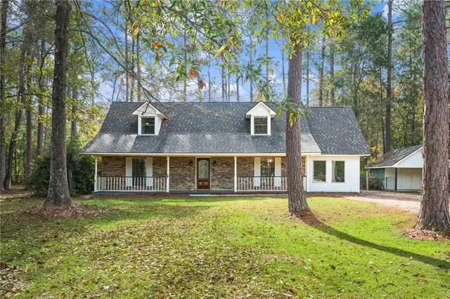 $375,000 | 104 Heatherstone Lane, Covington, LA 70433