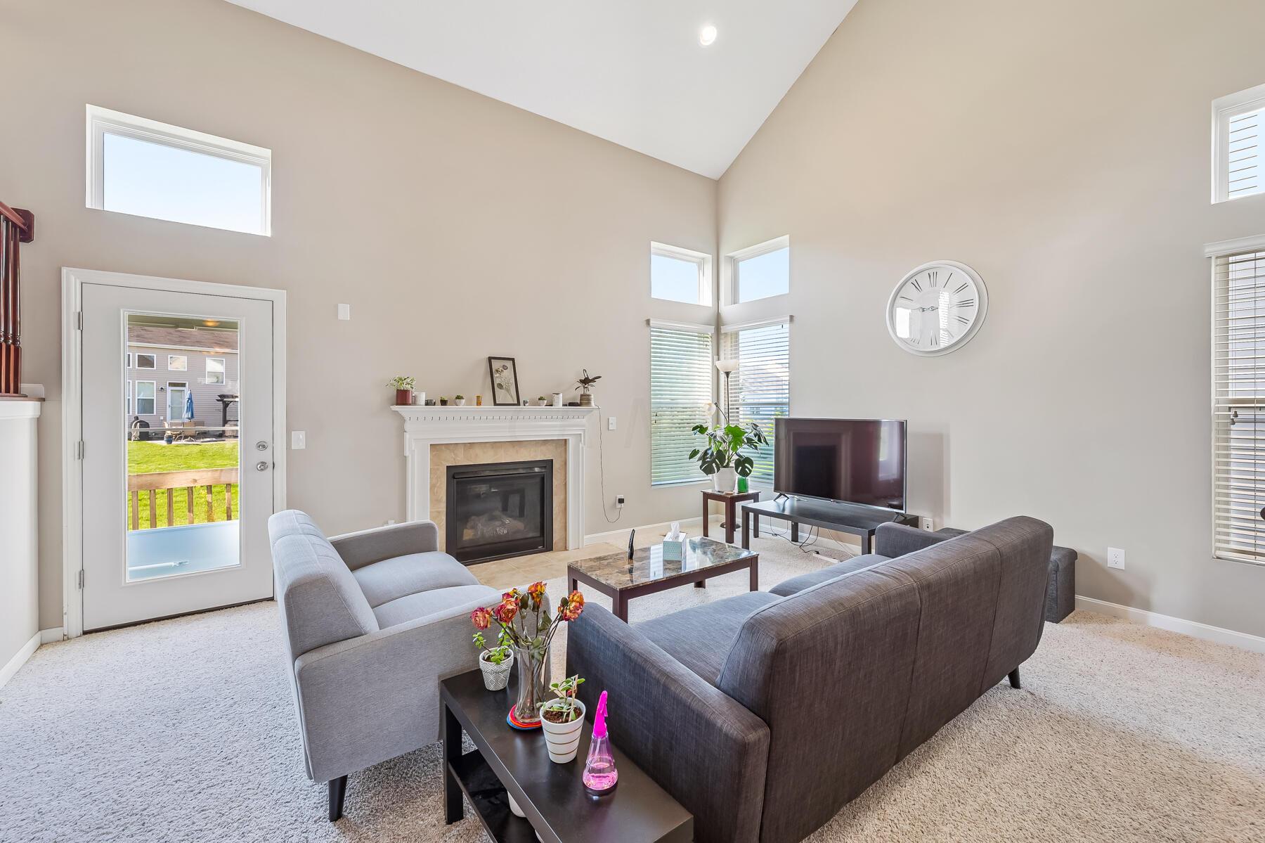 5757 Aderholt Road Dublin, OH 43016 - Photo 12 of 46 Great Room