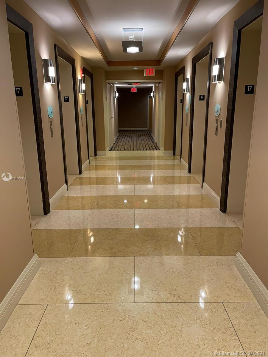 253 Northeast 2nd Street, Unit 1706 Miami, FL 33132 - Photo 15 of 18