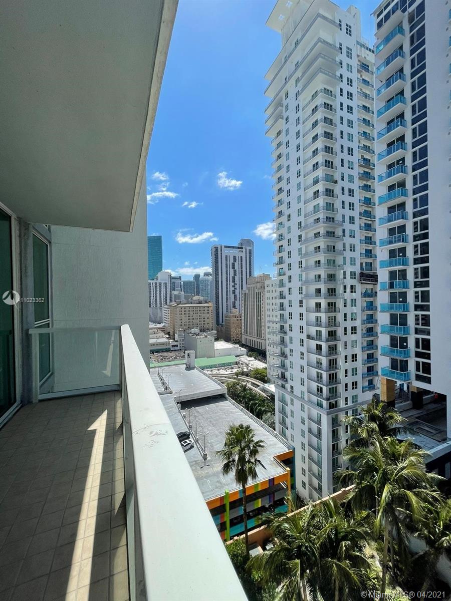 253 Northeast 2nd Street, Unit 1706 Miami, FL 33132 - Photo 6 of 18