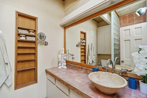 $999,999 | 1318 South Mallard Drive, Richmond, CA 94801