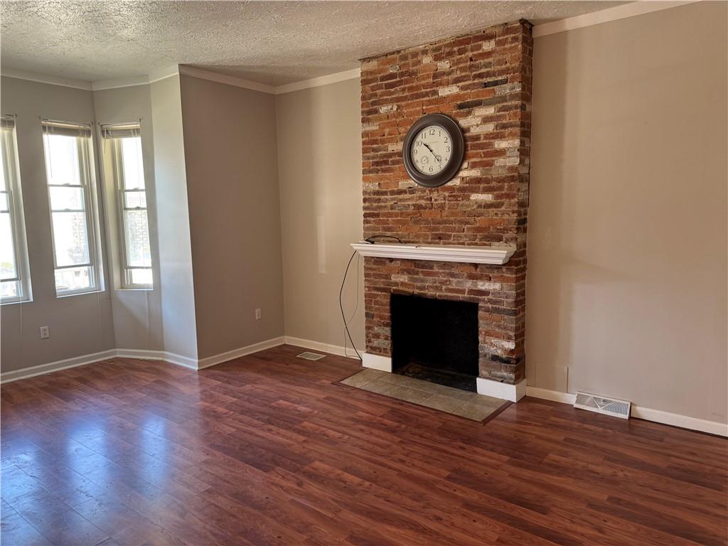 1734 Middle Street Pittsburgh, PA 15215 - Photo 3 of 28