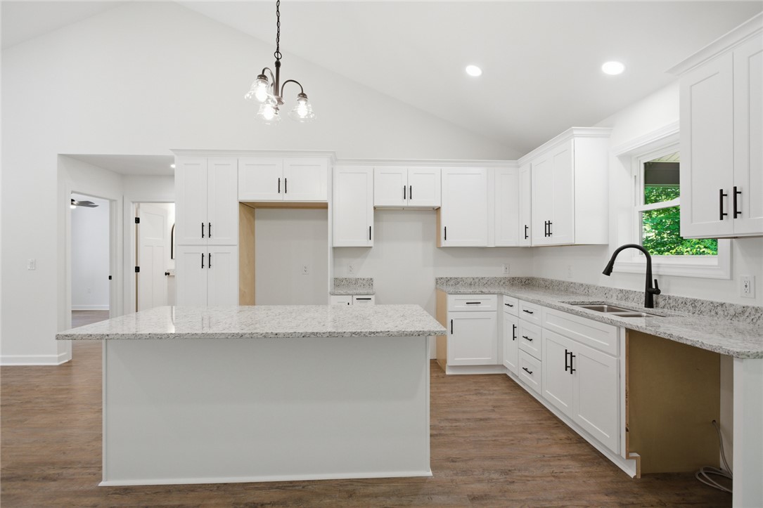209 Castlebrook Drive Walhalla, SC 29691 - Photo 12 of 28