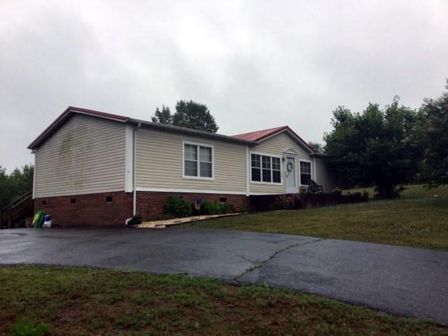 7150 Pyramid Road Hickory, NC 28602 - Photo 2 of 27 Gallery Image 2