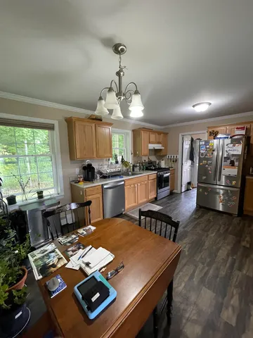 $4,000 | 4 Rock Point Road, Burlington, VT 05408