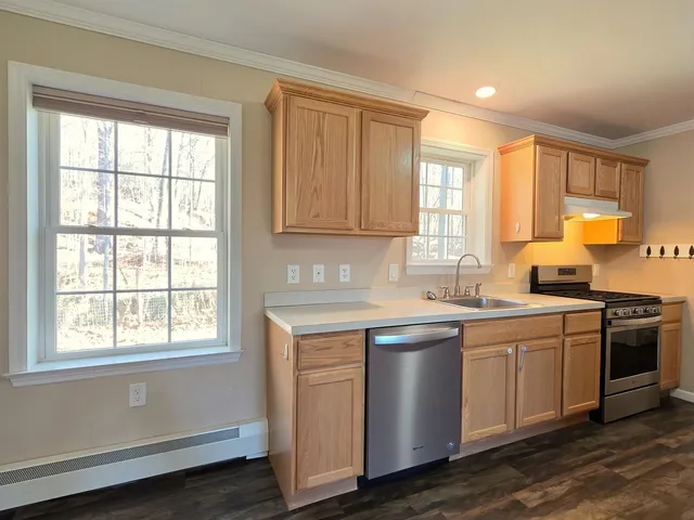 $4,000 | 4 Rock Point Road, Burlington, VT 05408