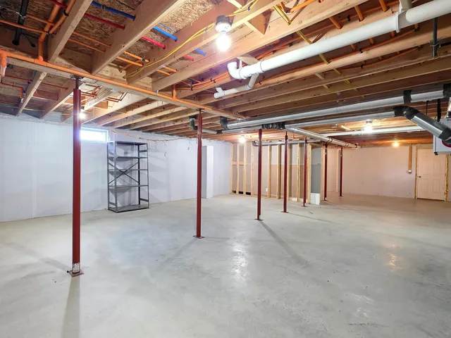 $4,000 | 4 Rock Point Road, Burlington, VT 05408