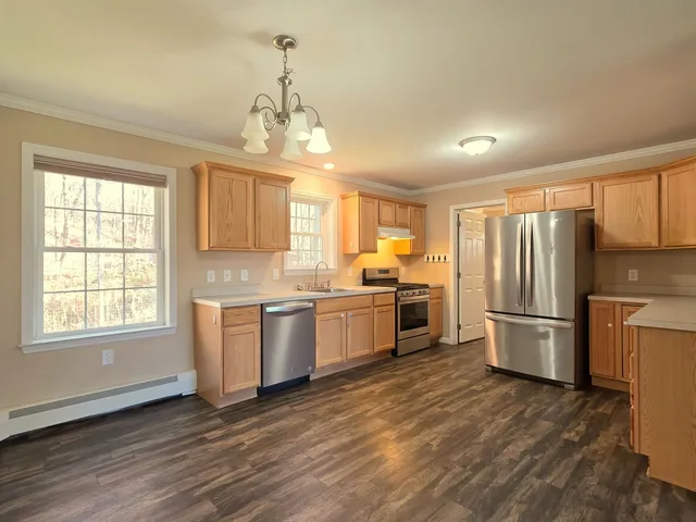 $4,000 | 4 Rock Point Road, Burlington, VT 05408