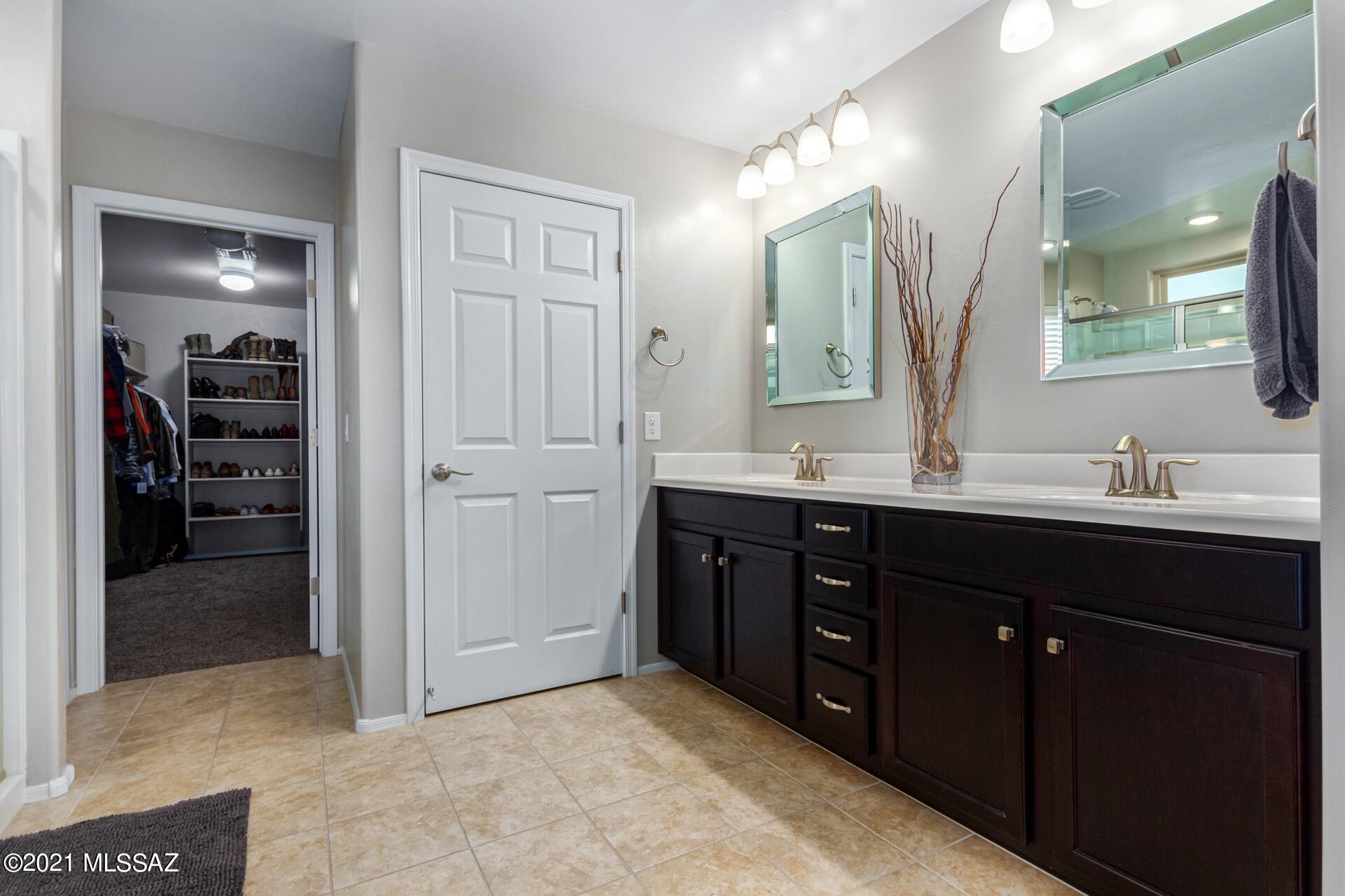 9848 North Howling Wolf Road Marana, AZ 85653 - Photo 29 of 44
