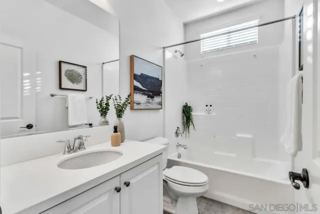 $1,299,000 | 3035 Starry Night Drive, Escondido, CA 92029