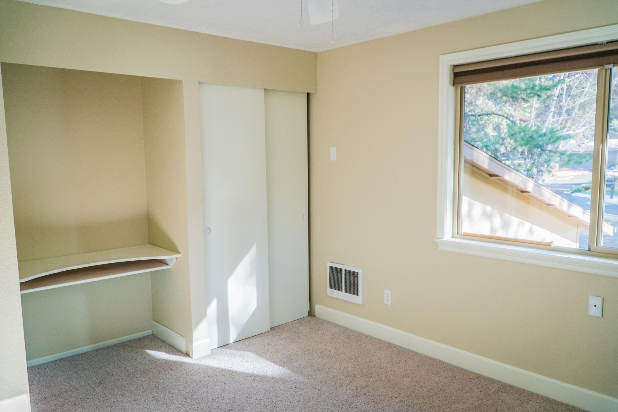 20380 Strawline Road Bend, OR 97702 - Photo 24 of 30 Bedroom #2