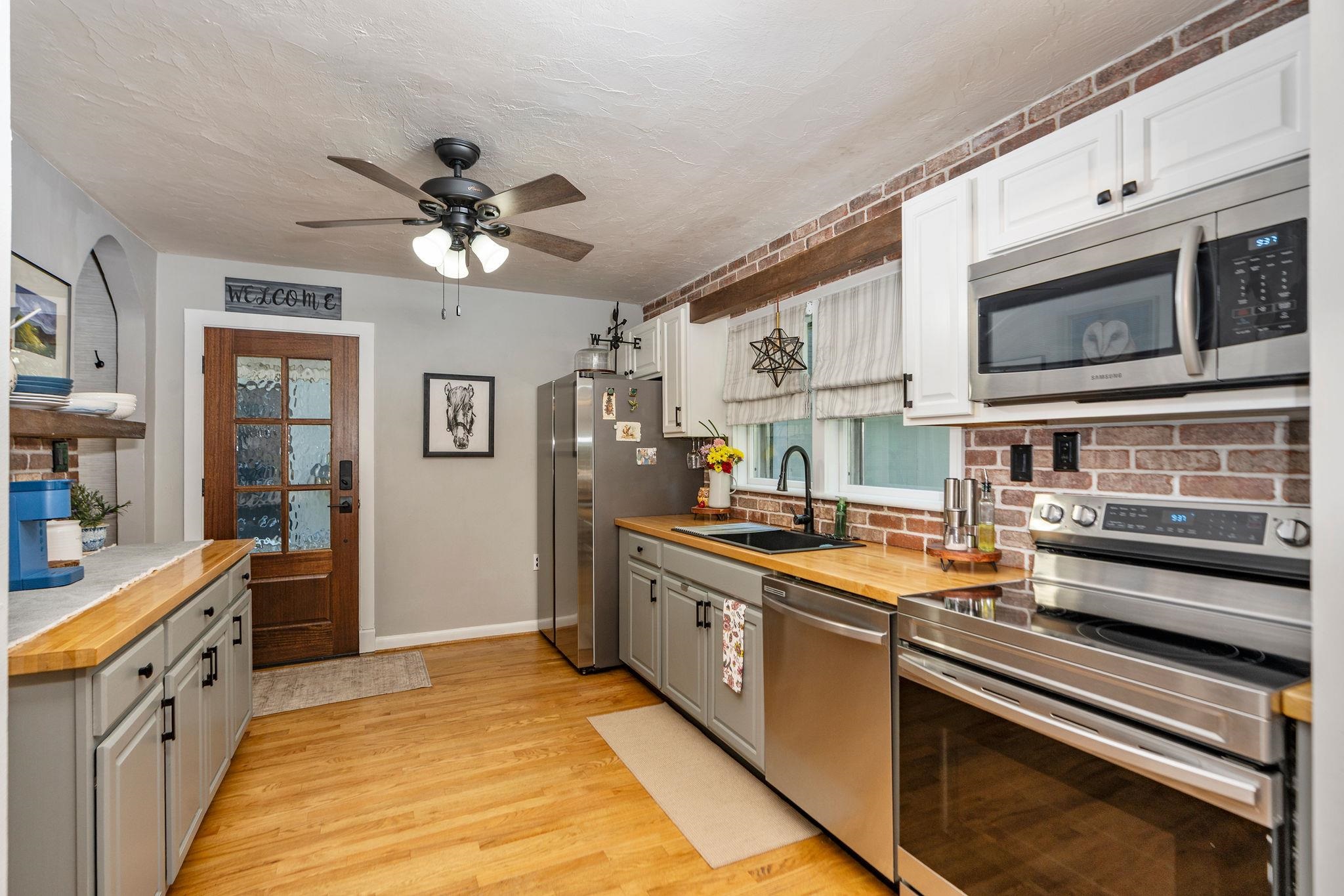 378 Forest Grove Road Lexington, VA 24450 - Photo 14 of 56 Gallery Image 14