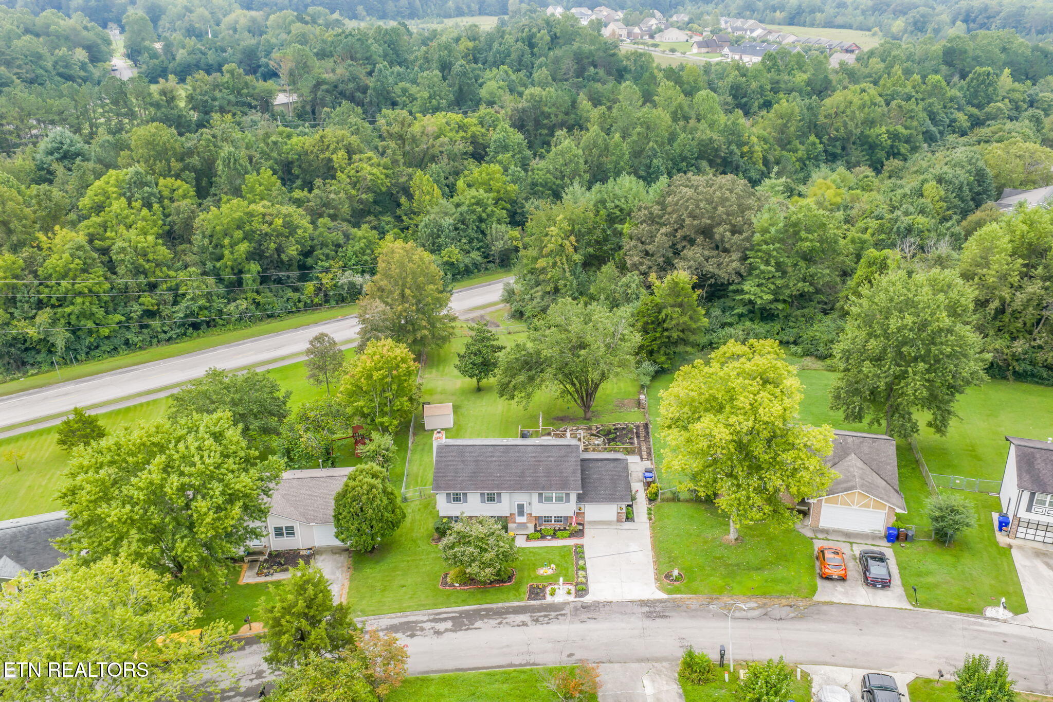 111 Tracy Lane Oak Ridge, TN 37830 - Photo 44 of 50 63-web-or-mls-111 Tracy Lane-63