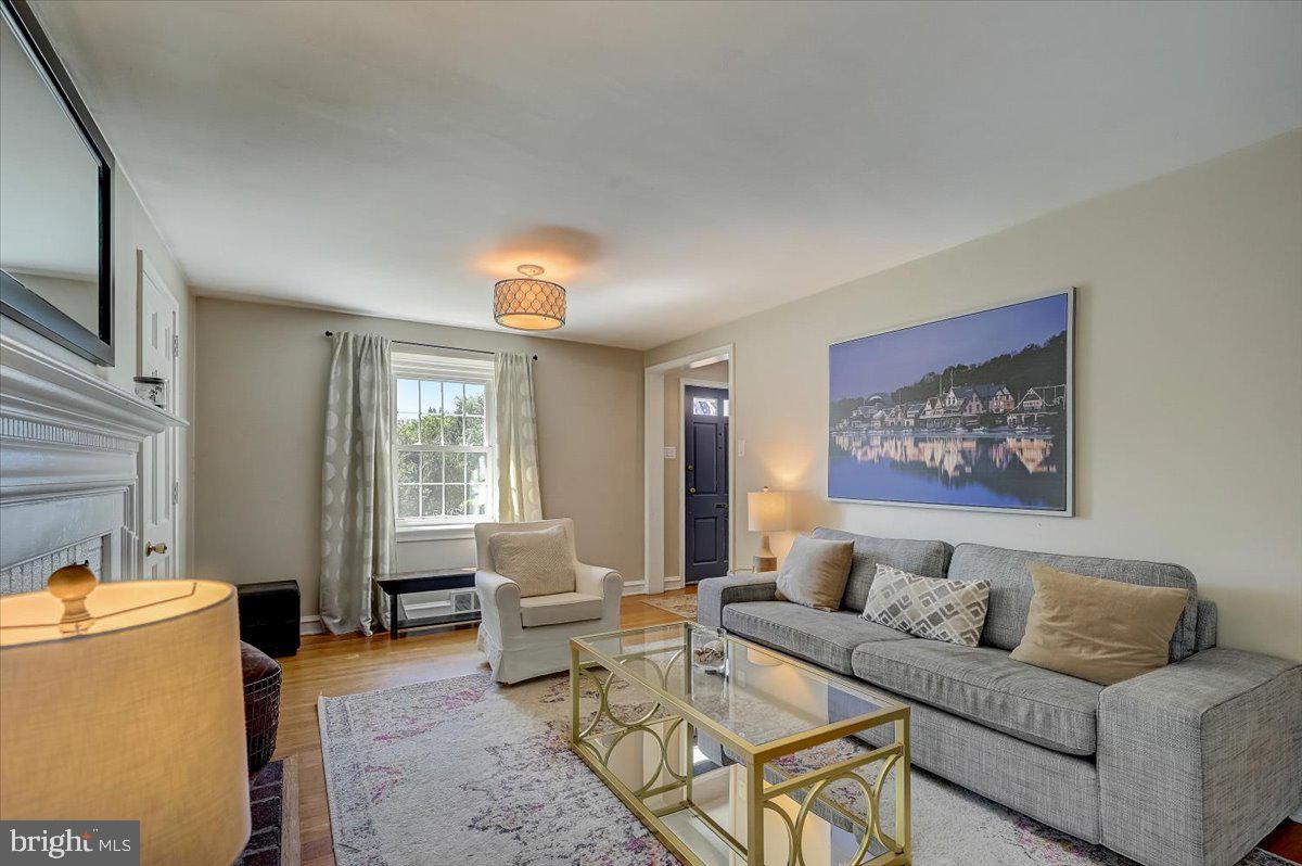 546 Baeder Road Jenkintown, PA 19046 - Photo 4 of 24 Gallery Image 4