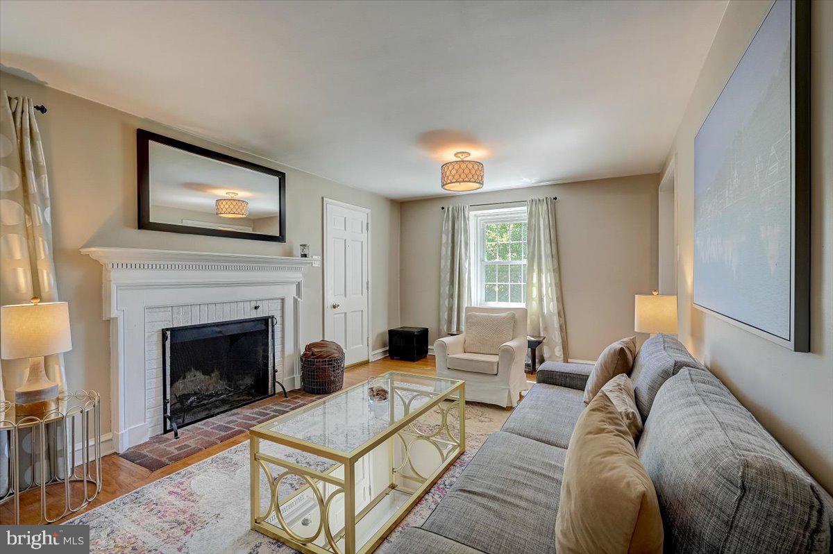546 Baeder Road Jenkintown, PA 19046 - Photo 5 of 24 Gallery Image 5