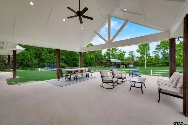 $3,300,000 | 7211 D County Road 235, Tyler, TX 75707