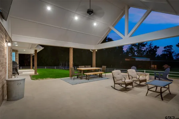 $3,300,000 | 7211 D County Road 235, Tyler, TX 75707