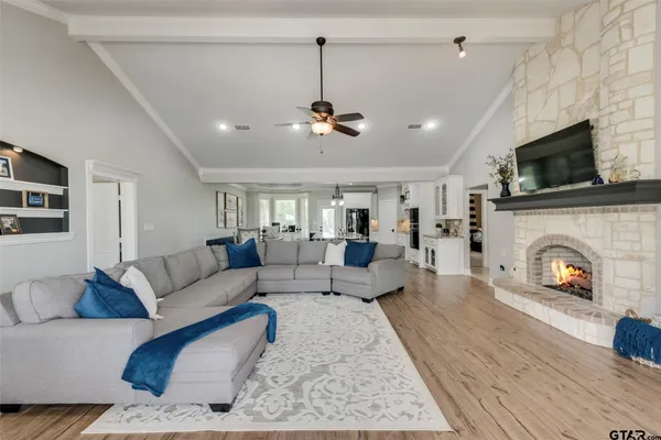 $3,300,000 | 7211 D County Road 235, Tyler, TX 75707