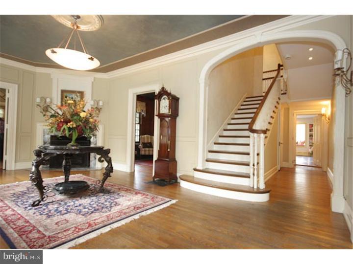 555 North Stanwick Road Moorestown, NJ 08057 - Photo 2 of 24
