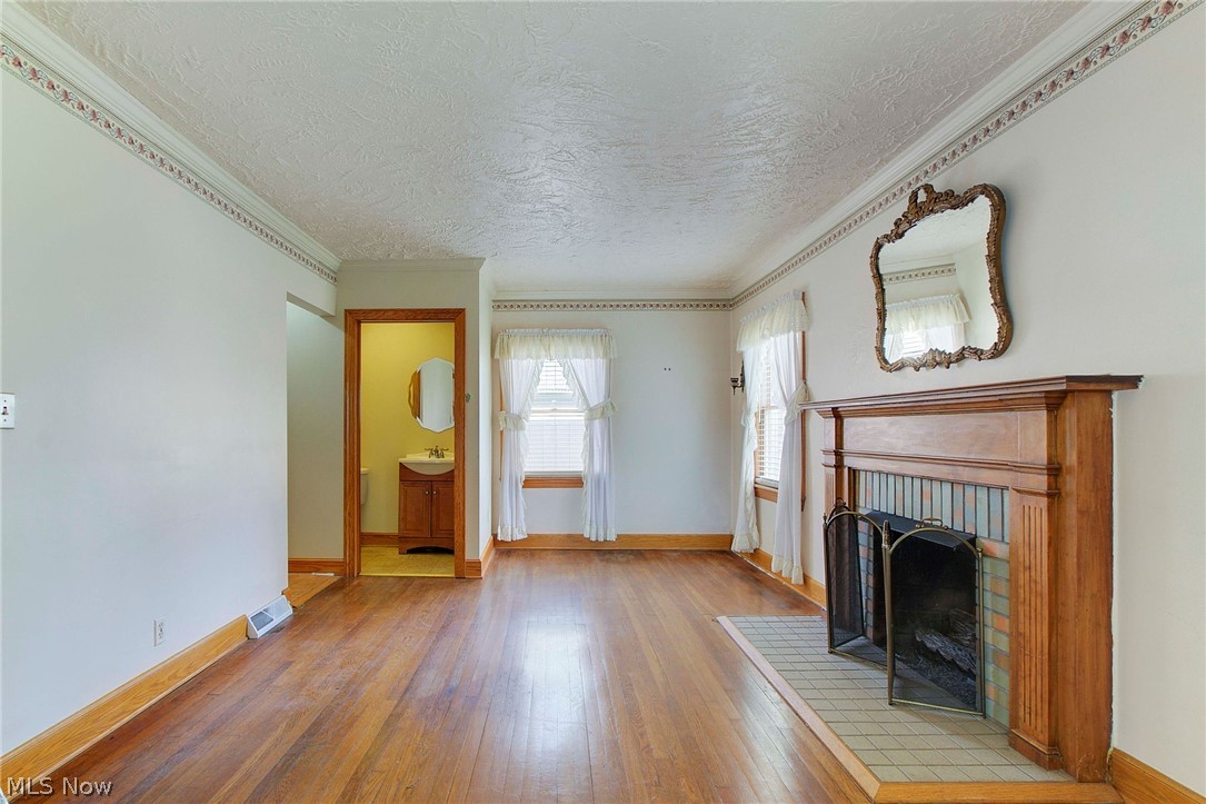 4753 Navarre Road Southwest Canton, OH 44706 - Photo 5 of 21 Gallery Image 5