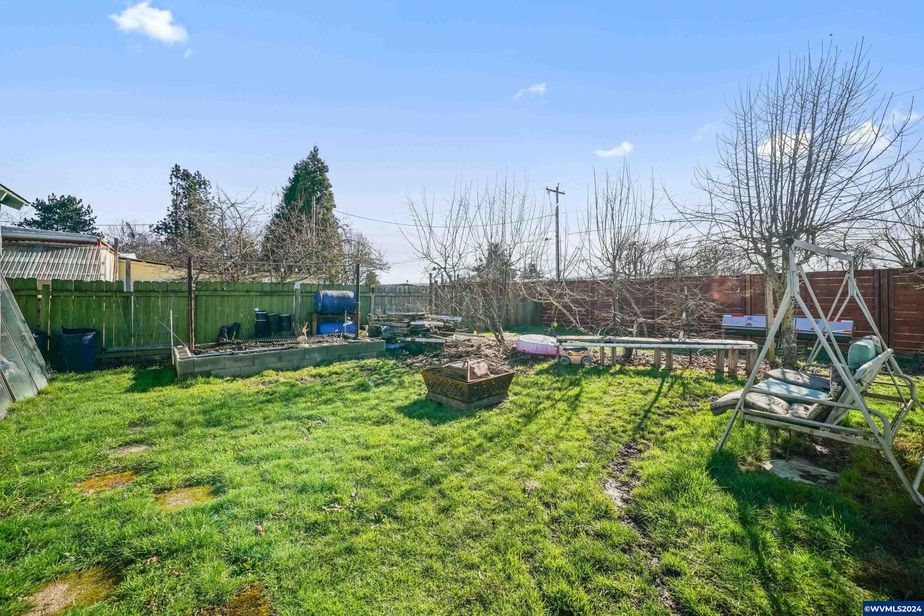 11823 Northeast Carl Road, Unit 1 Woodburn, OR 97071 - Photo 21 of 24