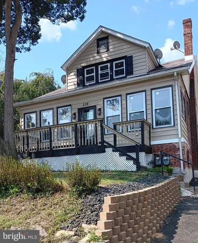 $1,800 | 238 Penn Boulevard, Lansdowne, PA 19050