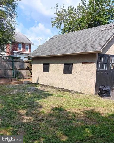 $1,800 | 238 Penn Boulevard, Lansdowne, PA 19050