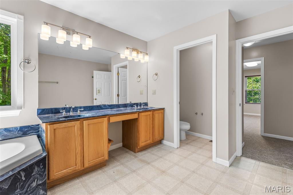 200 Romaine Spring View Fenton, MO 63026 - Photo 29 of 75
