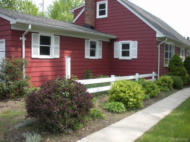 1012 Hayfield Road Rochester, MI 48306 - Photo 8 of 12 DSCN1580