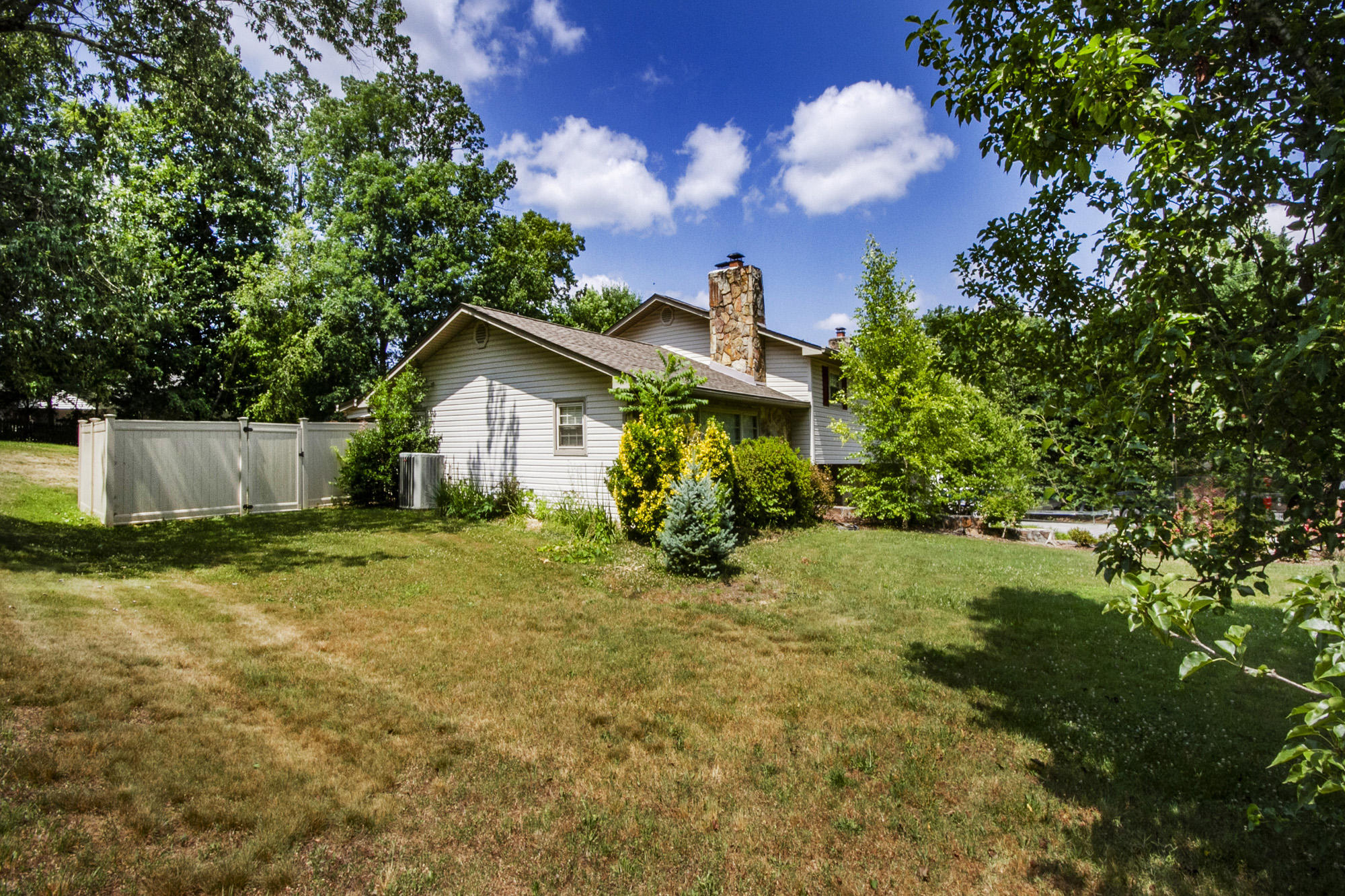 7805 Blueberry Road Powell, TN 37849 - Photo 3 of 28 A147D461-FE7D-4506-8388-7C97D173AD6D