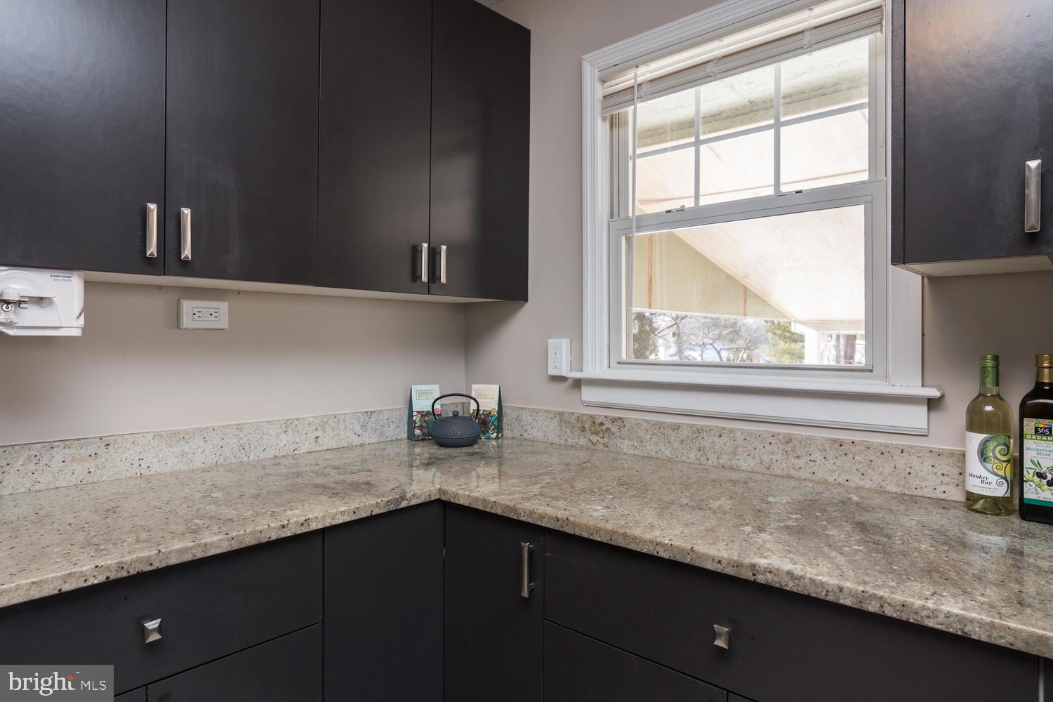 2019 Spring Mill Road Conshohocken, PA 19428 - Photo 16 of 36 Gallery Image 16