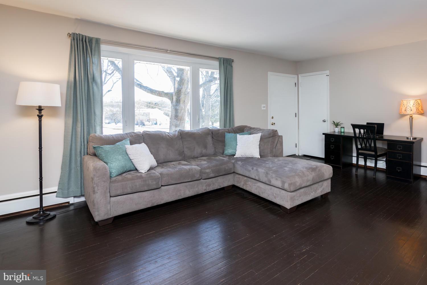 2019 Spring Mill Road Conshohocken, PA 19428 - Photo 7 of 36 Gallery Image 7