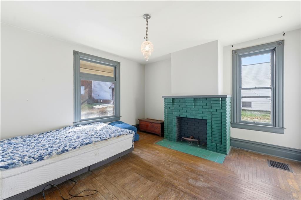 420 Carson Street Monongahela, PA 15063 - Photo 6 of 24